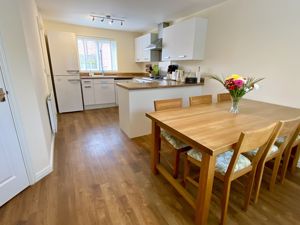 Kitchen/Diner- click for photo gallery